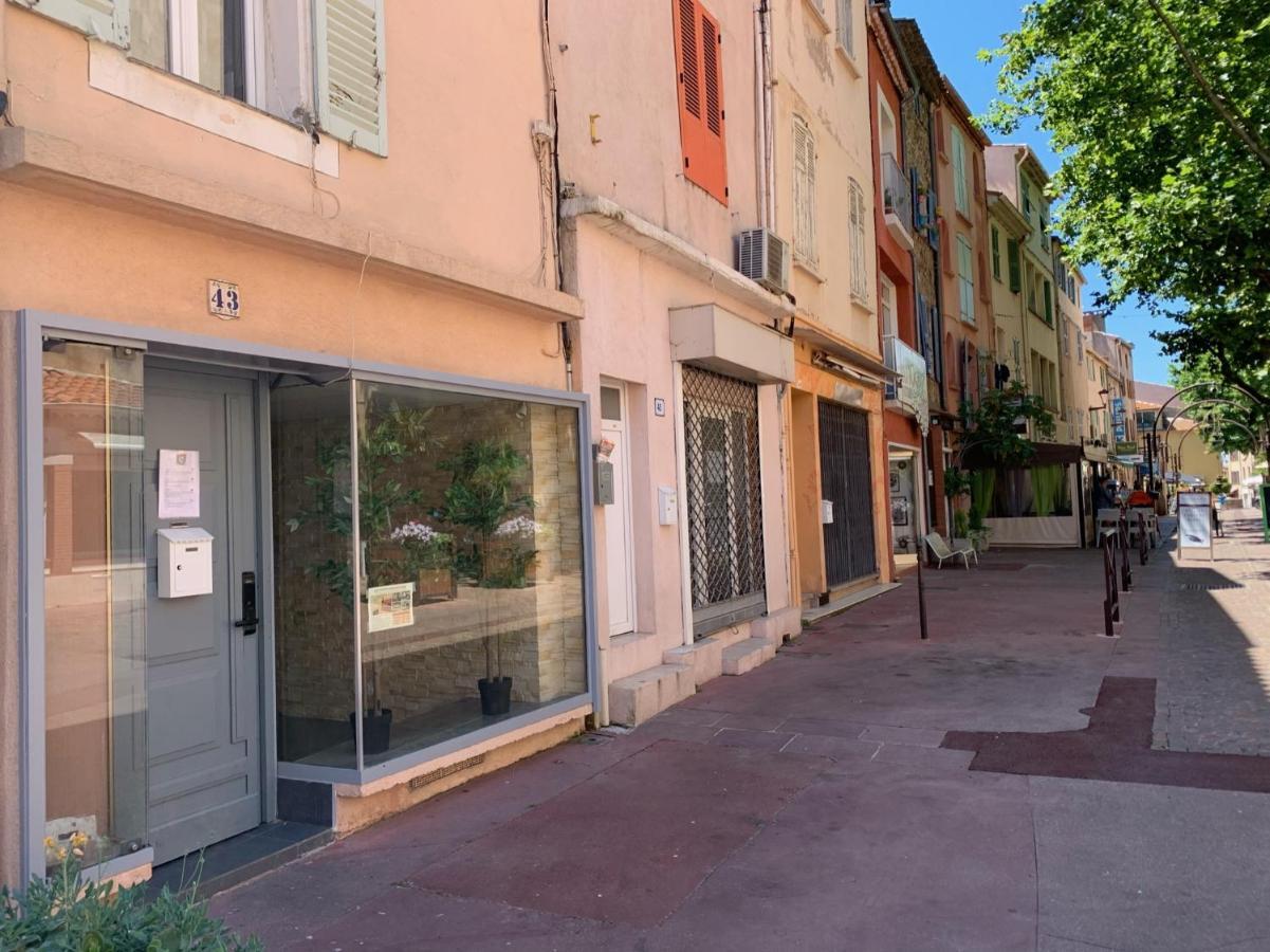 Sublime Studio Au Coeur Historique De Frejus Appartement Buitenkant foto